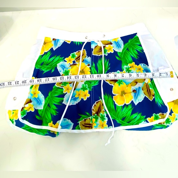 Super Cute !! Floral Skort . NWT! - Picture 5 of 6